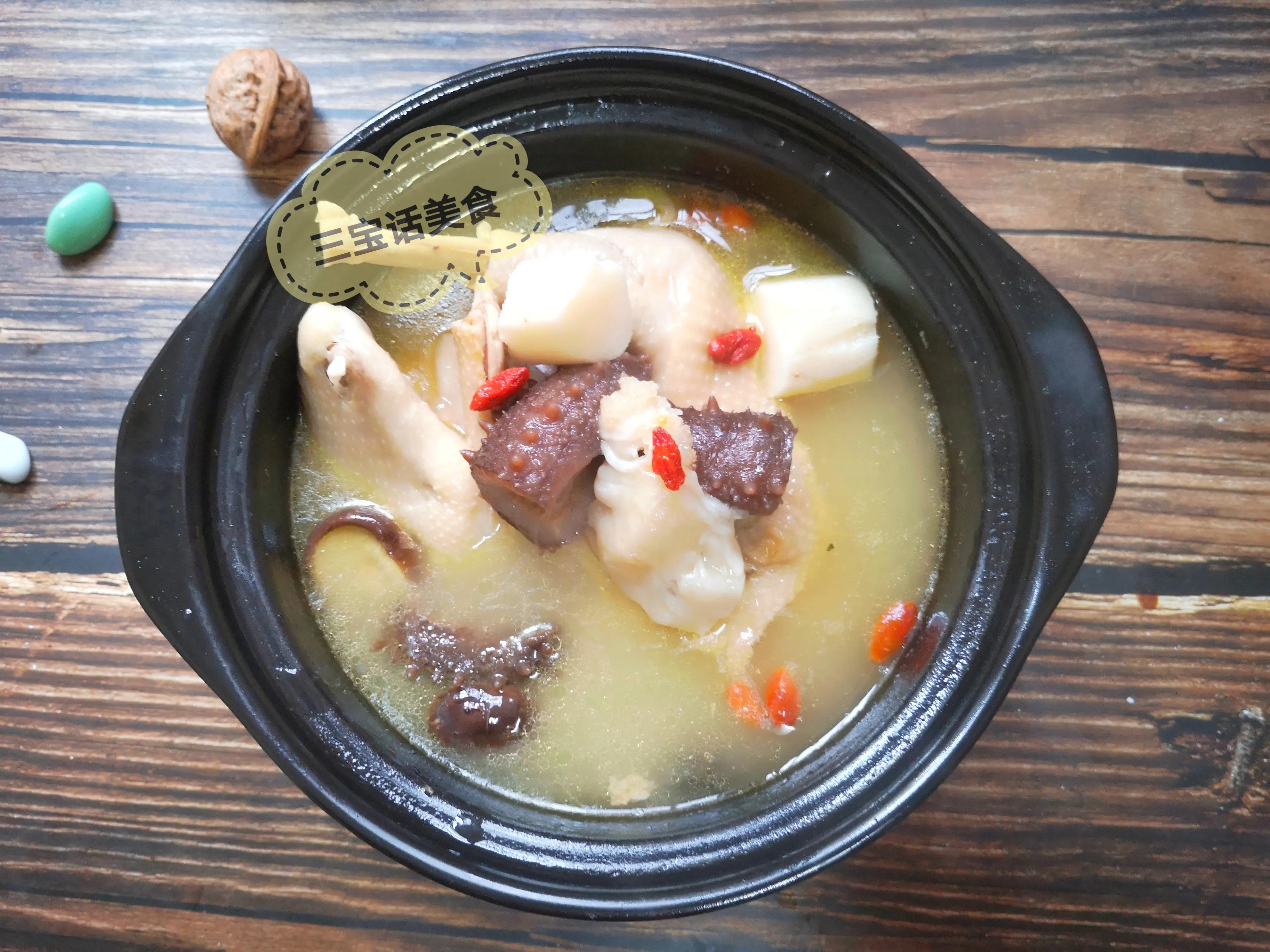 土鸡海参焖花胶,春节花胶海参鸡汤最佳做法