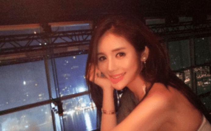 前“颜值一姐”张琪格，传言得富豪青睐，请她到国外玩了1个月