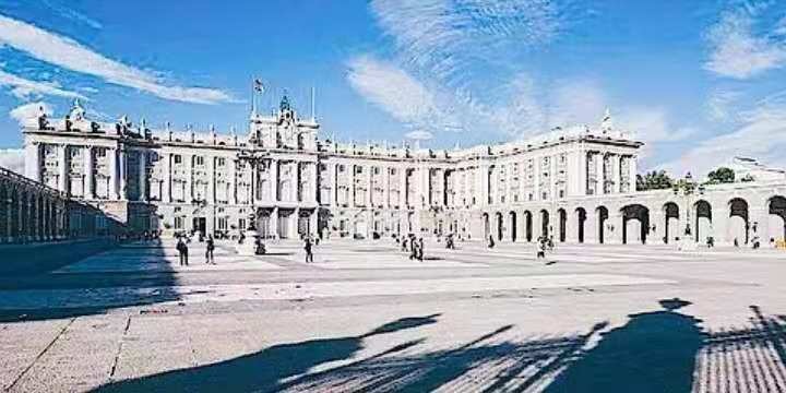 西班牙旅游马德里伯纳乌,旅游伯纳乌