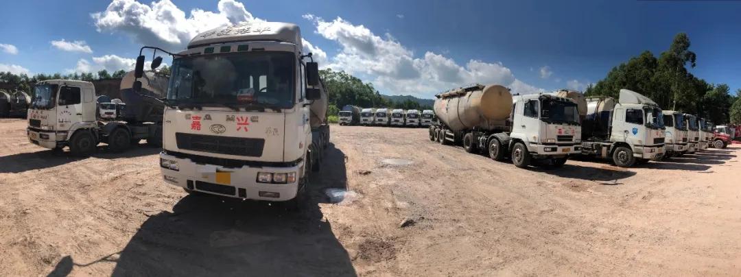 华菱星马散装水泥罐车新车,华菱星马四桥散装水泥罐车新车