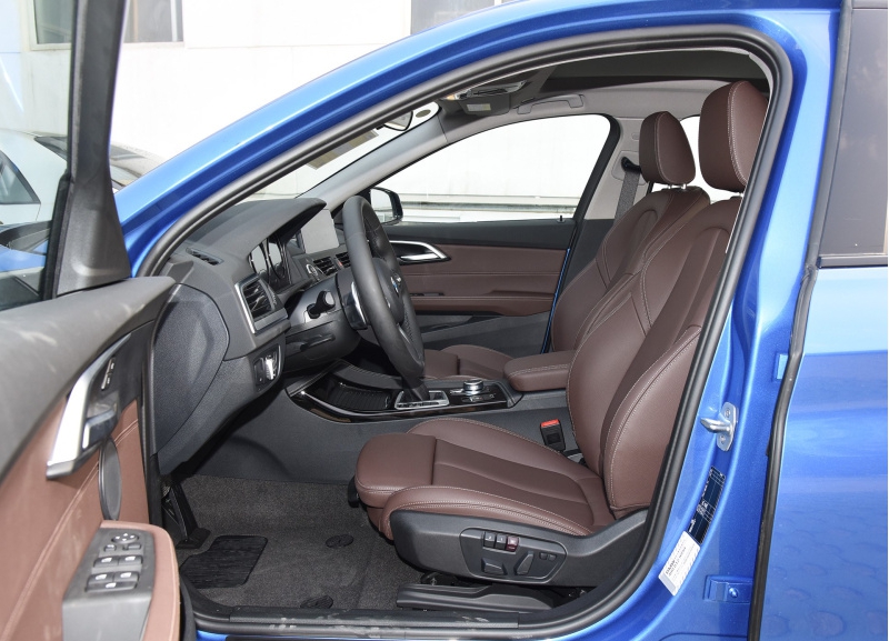 宝马1系2013款1.6t两厢118i进口,宝马1系2020款1.5t118i动力怎么样