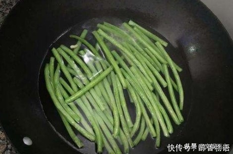 豆角怎么炒容易熟又入味,炒豆角为什么老是不入味