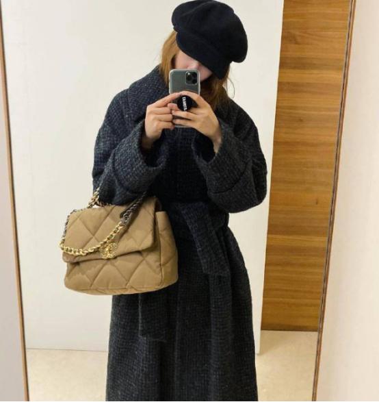 朴孝敏惊艳写真,朴孝敏穿黑白格子的衣服