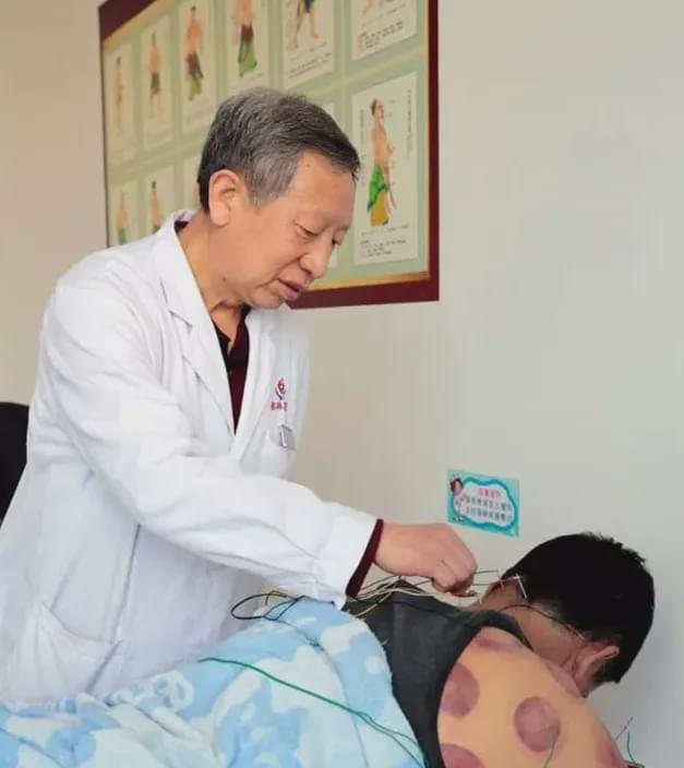 贺兰山二十师医院的三条榆林汉子