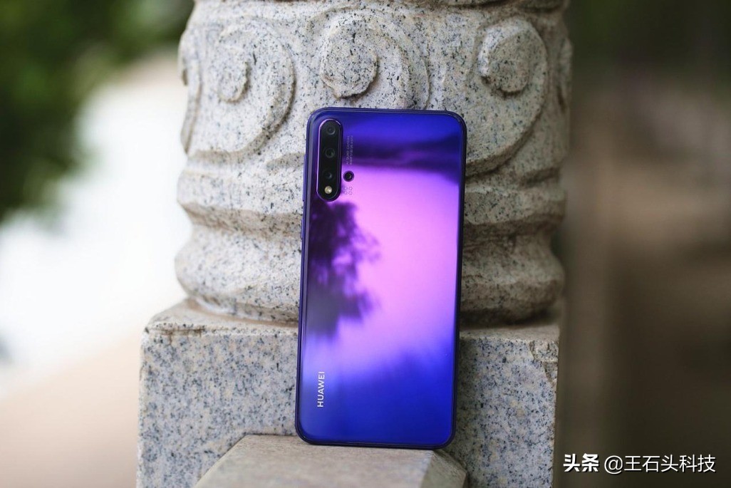 华为freebuds4和freebudspro,华为nova9pro和nova8pro哪个好