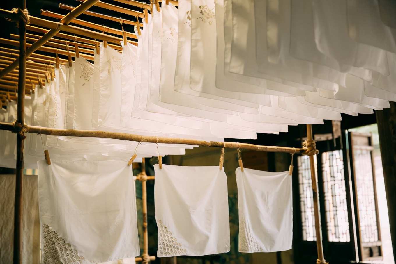 浙江乌镇草木本色染坊解说,乌镇西栅景区草木本色染坊