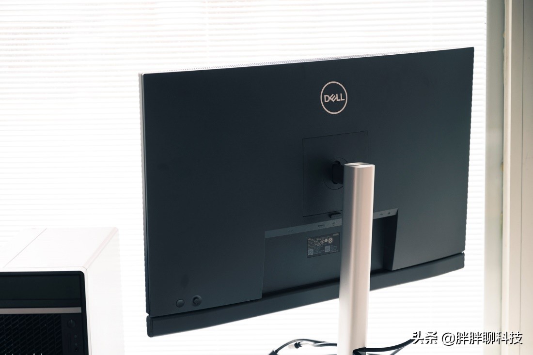 戴尔e2211hb显示器详细评测,戴尔显示器u2717d测评