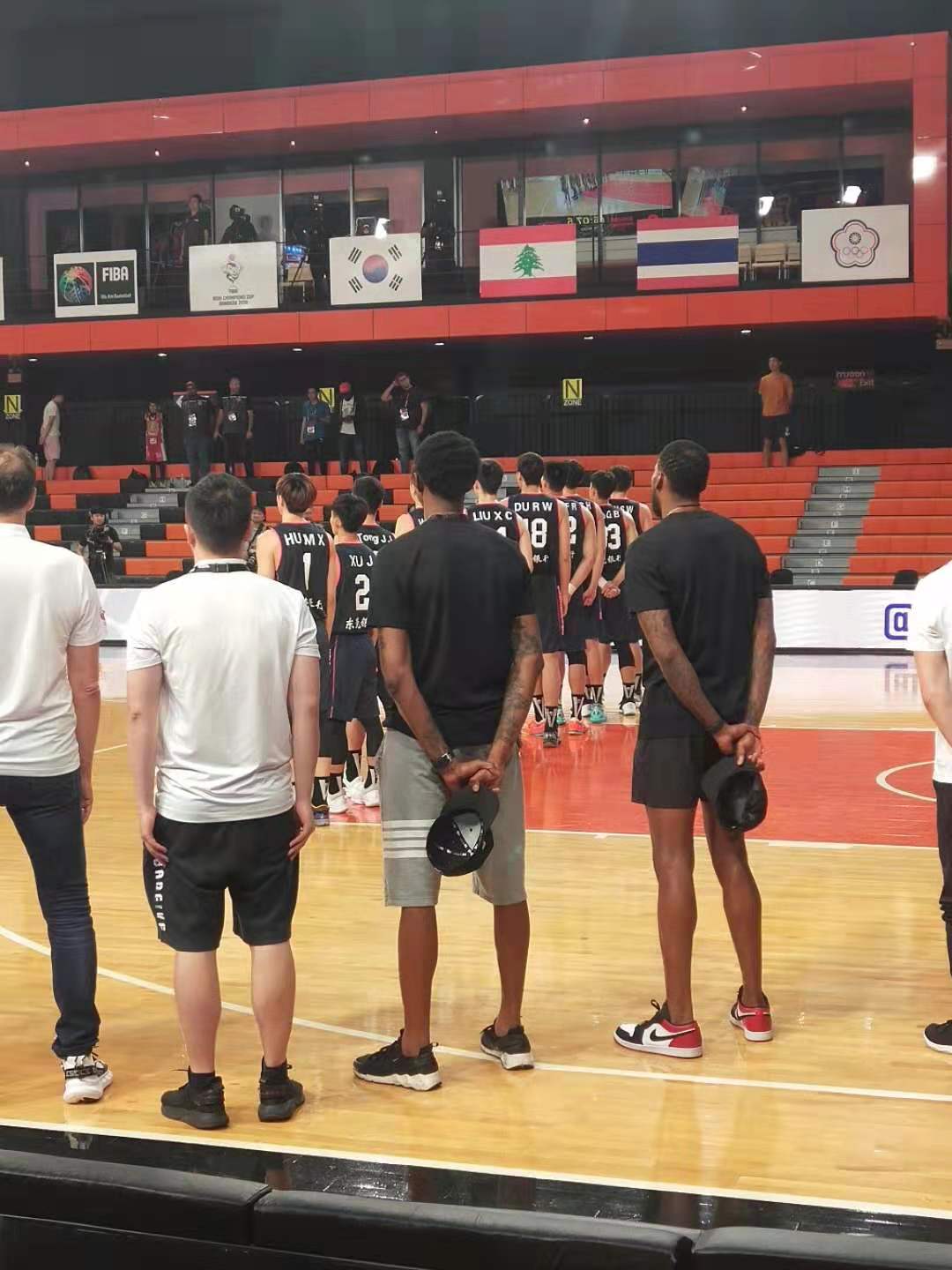 宏远杜锋新阵容,宏远年轻人上场比赛杜锋的无奈