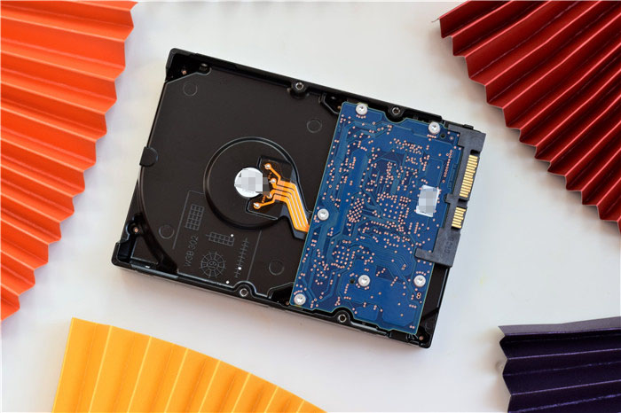 东芝机械硬盘p300和acs200,东芝p300机械硬盘1t是几个磁头