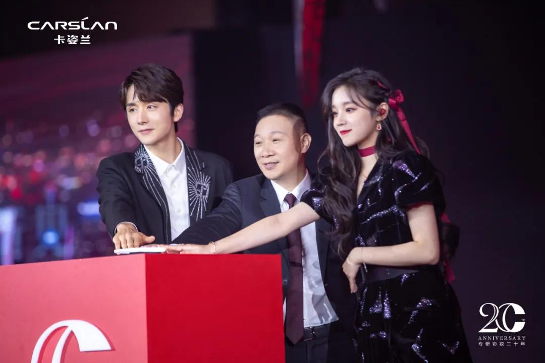 卡姿兰美芯2019,卡姿兰挚宠双芯唇膏盛世中国红