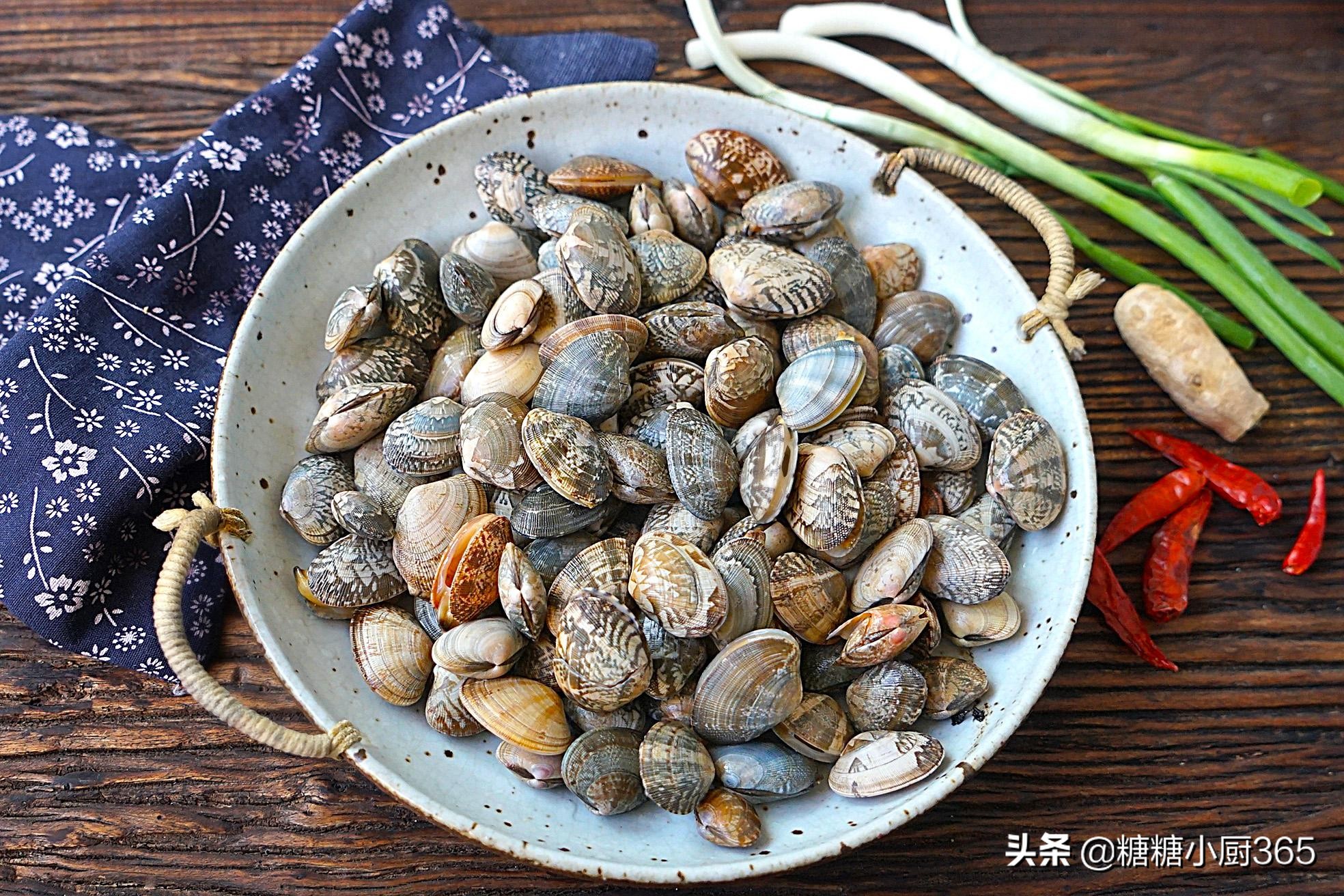 蛤蜊处理内脏,蛤蜊已经焯过水怎么清理沙子