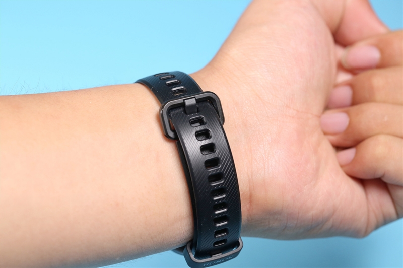 荣耀手环5i血氧测试准确吗,荣耀手环6与荣耀手环5对比评测