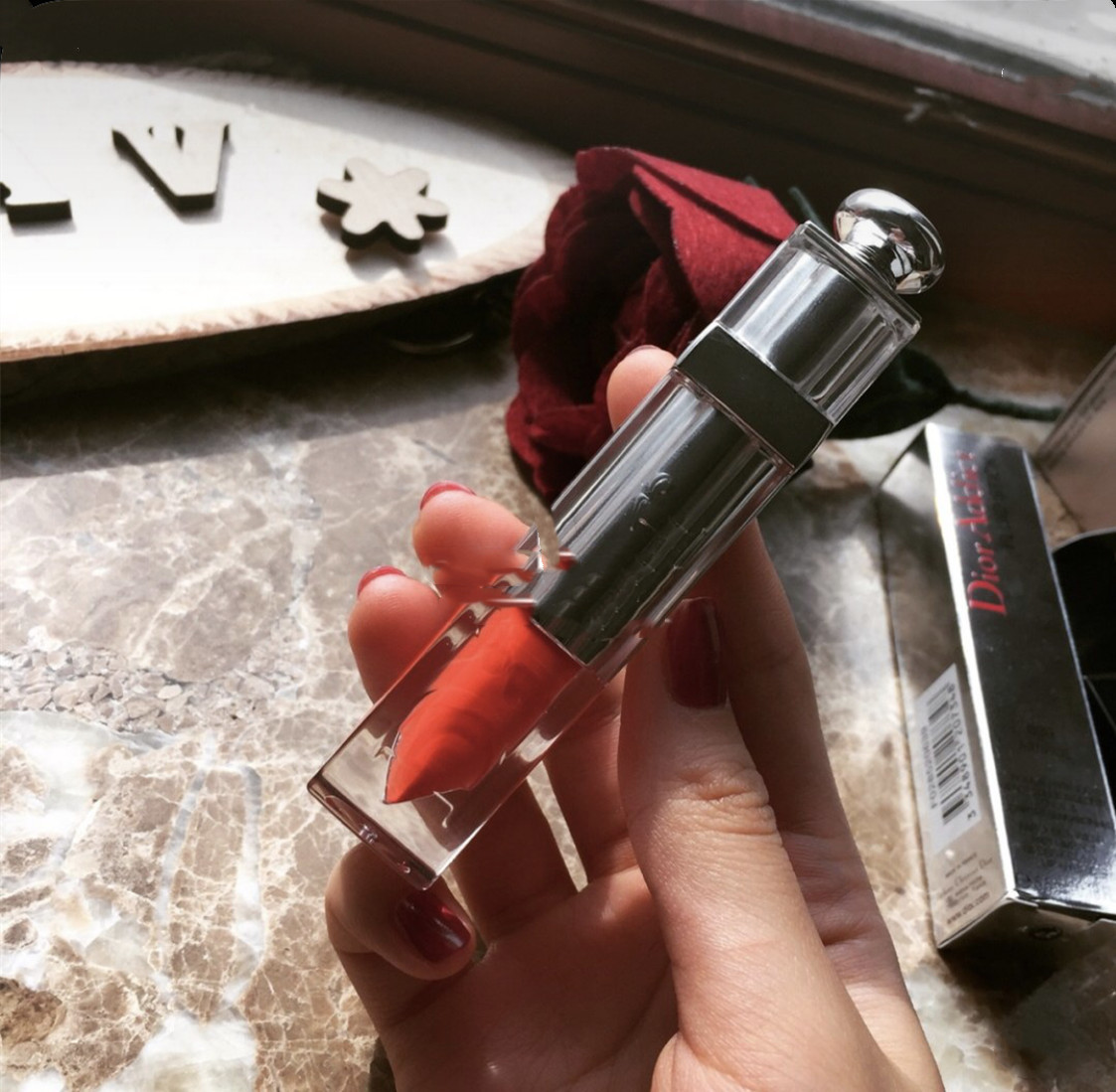 盘点那些不好用的口红,雅诗兰黛口红420好显老