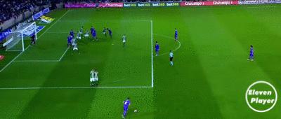 足球大师是什么,皇马中场托尼克罗斯推杆