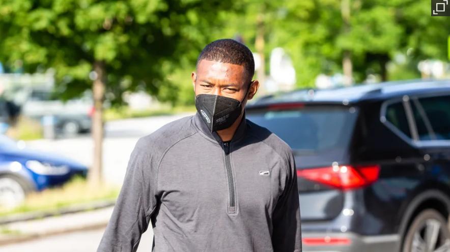 踢球者德甲本轮最佳阵容,足球球员转会最新消息