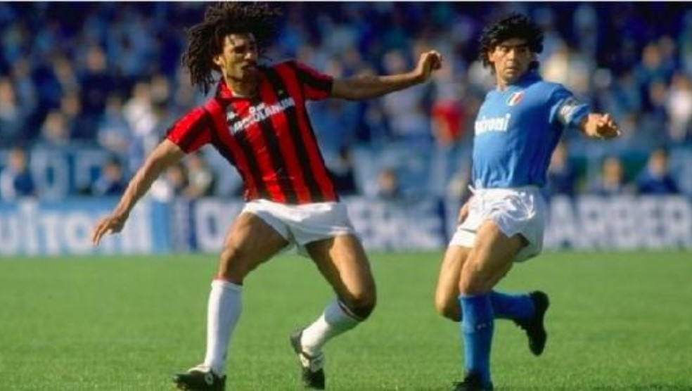 11个c罗vs11个梅西实况足球,实况足球c罗最强的几个版本