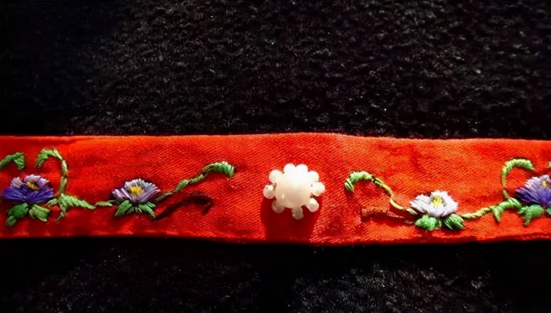 古人传家宝为何传玉不传金,老祖宗选传家宝为什么传玉不传金