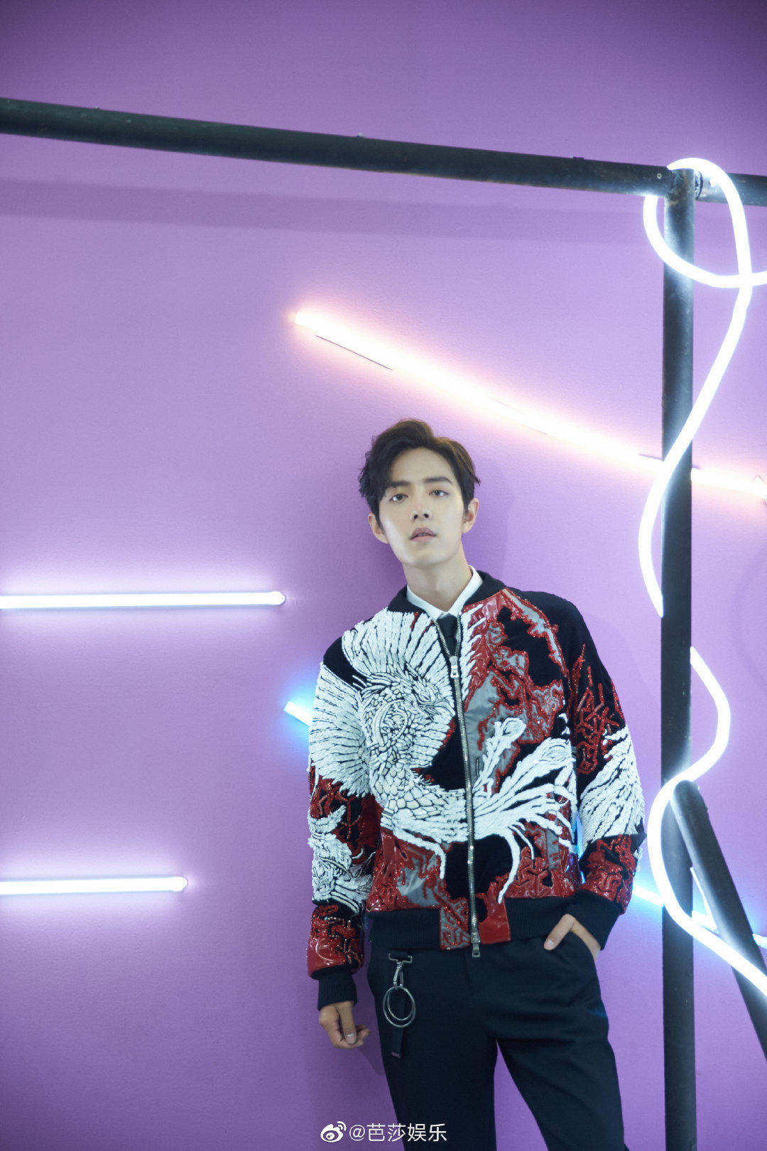 穿搭男生潮流大牌,男明星冬季最帅休闲运动穿搭