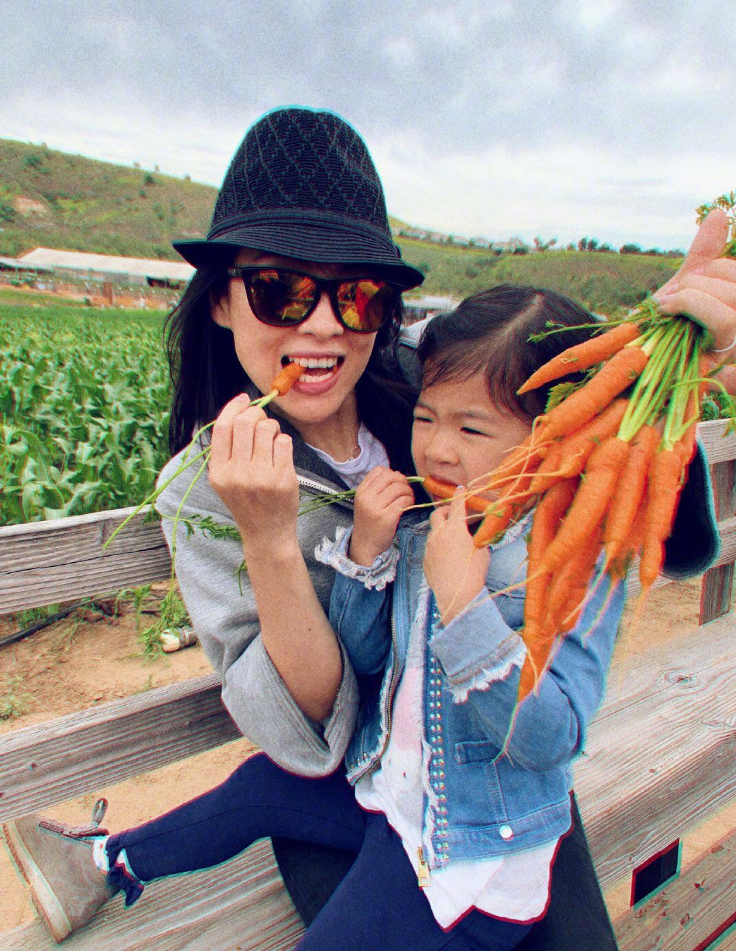 章子怡生二胎后醒醒跟汪峰对话,章子怡生产后出游