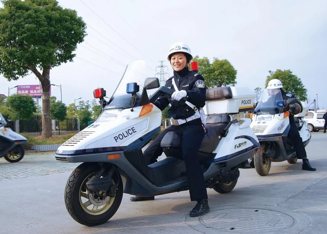 20年的交警,20年警花