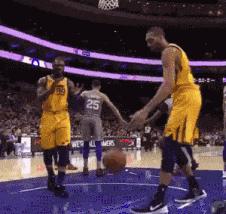 林书豪再度砍下30分,林书豪40