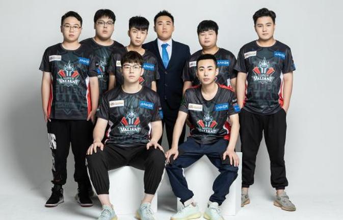 CFML传奇杯：XROCK加盟SN退位，LGD能否再夺冠？