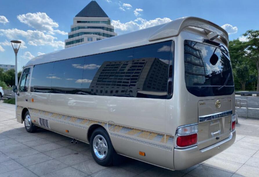 2020款丰田考斯特7座豪华版价格,2023版丰田考斯特19座豪华版试驾