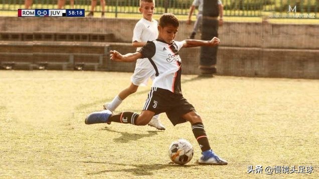 c罗儿子迷你罗颠球,c罗儿子迷你罗同款动作