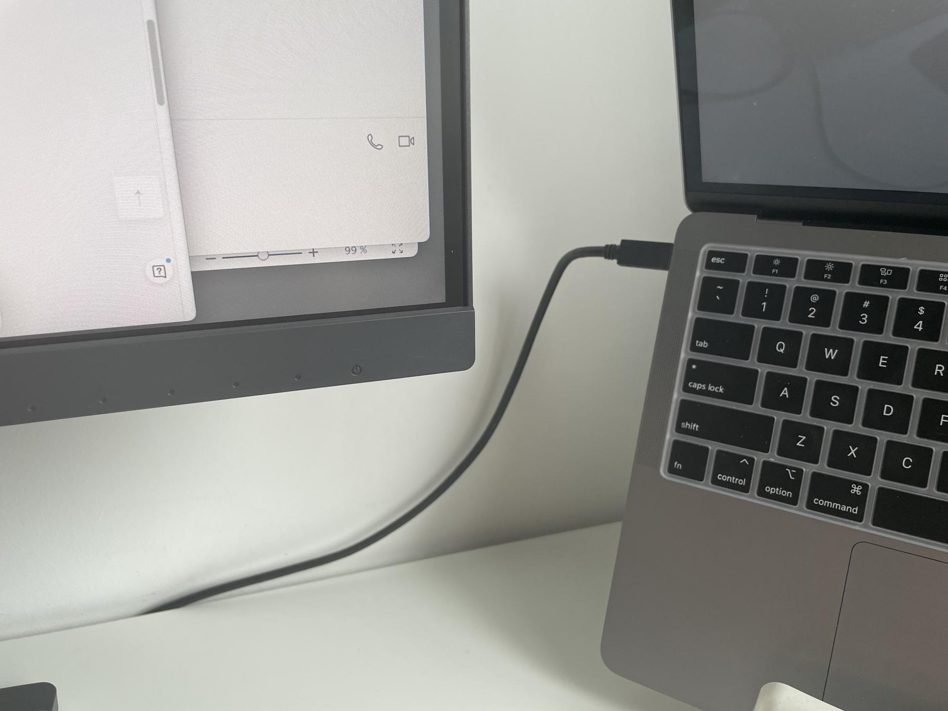 舒适、高效、护眼——业余撰稿人的“平民”桌搭方案