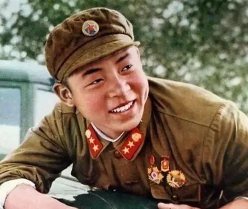 五四青年节向青年榜样致敬征文,青年对标榜样怎么做