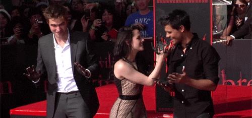 暮光之城贝拉女儿合成照片,暮光之城贝拉死而复生初见女儿