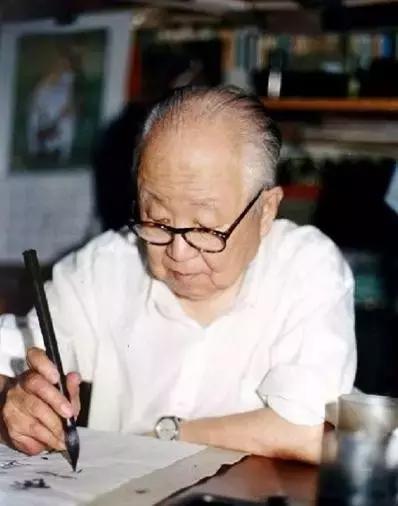 启功硬笔书法作品全集,启功写给朋友指正的书法立轴作品