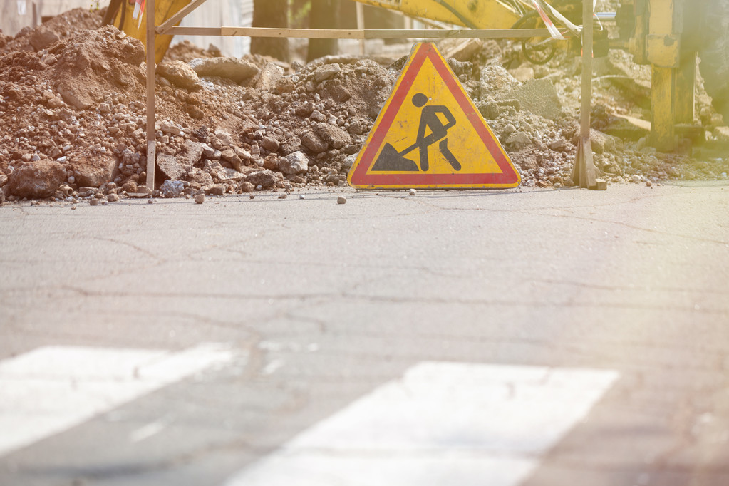 阿勒泰市某地医院设备项目招标公告（预算500万元）