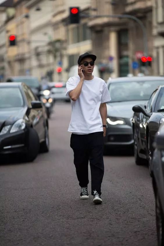 人手一件白t会穿才能出彩,白t才是夏日最好的单品