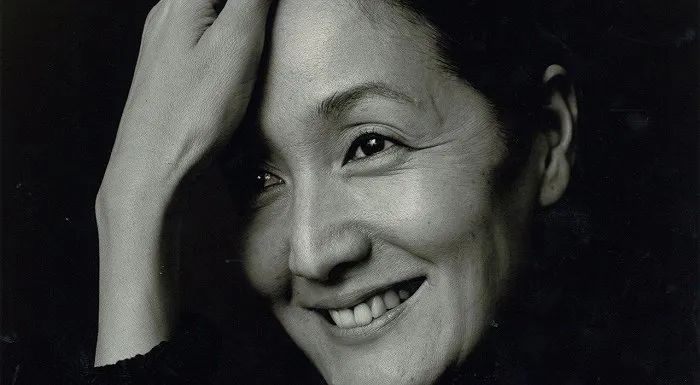 林允成,林允张新成初次相见