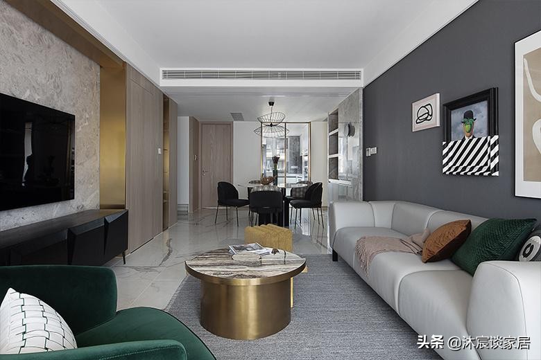 现代简约轻奢硬装还是软装好,现代轻奢全屋木饰面装修