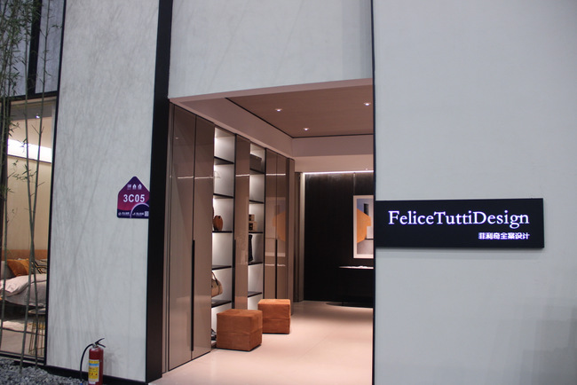 14位主编挑刺传说中重新定义整装的大宅，这是观后感