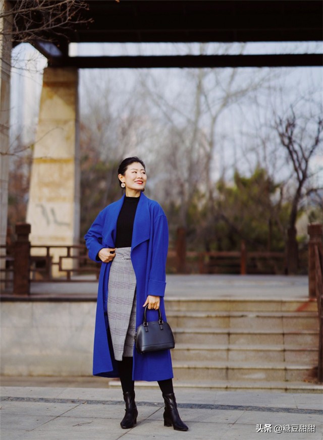 越讲究的女人越喜欢“蓝色”，最全的“组色搭配”在这，值得借鉴