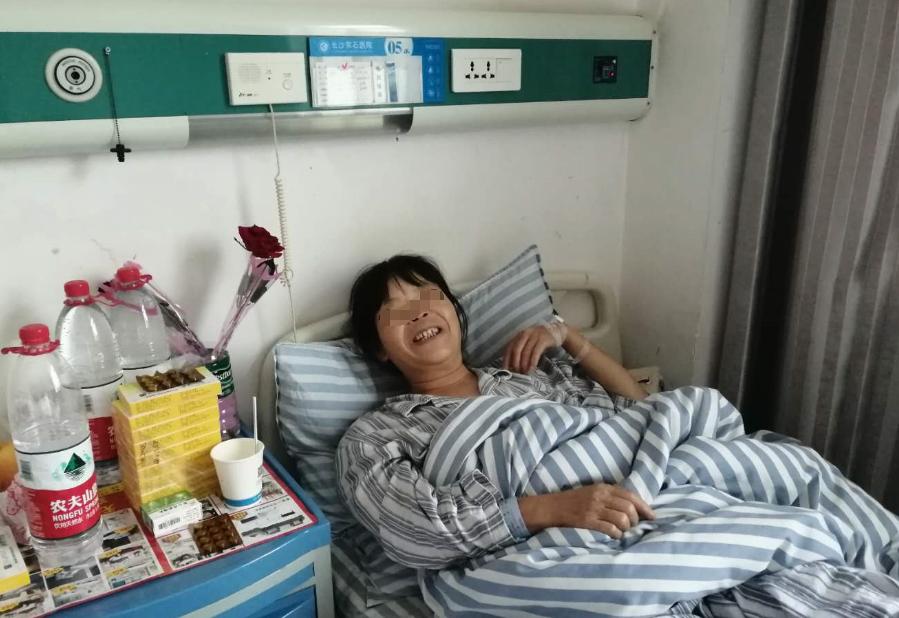 女性总是低烧怎么回事,女性低烧是肾结石吗