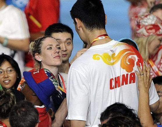 向中国体坛男神示爱的外国体坛女神，韩国、日本小迷妹最多