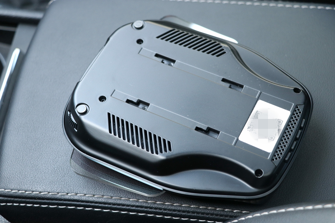 萝卜汽车智能hud,抬头显示hud和车萝卜哪个好