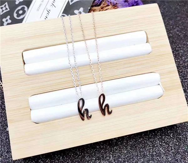 三色彩金与三色彩银的区别,彩金和彩银普通人能看出来吗