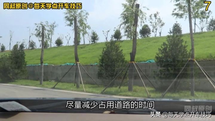 没有中心线的路转弯速度,没有中心线的道路逆向行驶