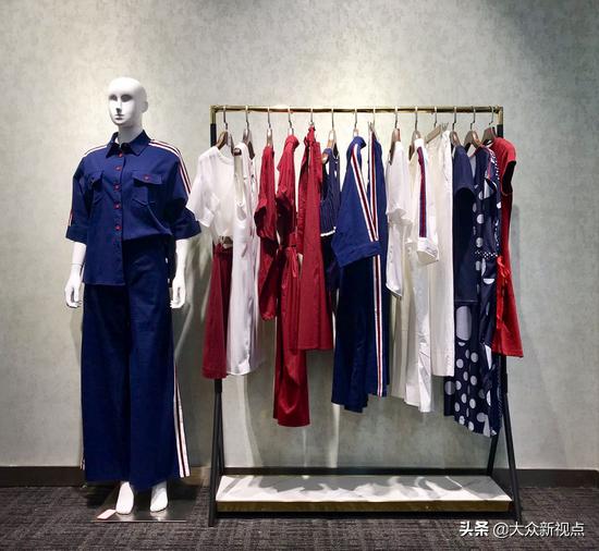 一生依世服饰,私人衣橱定制店