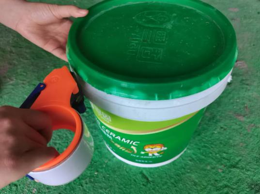 粤固大讲堂|没用完的瓷砖背胶要怎么保存，下次还能用吗？