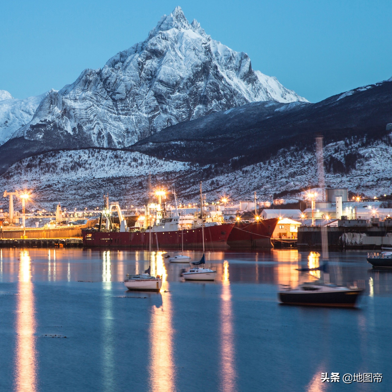 地球上最北、南、东、西的城市分别在哪里？
