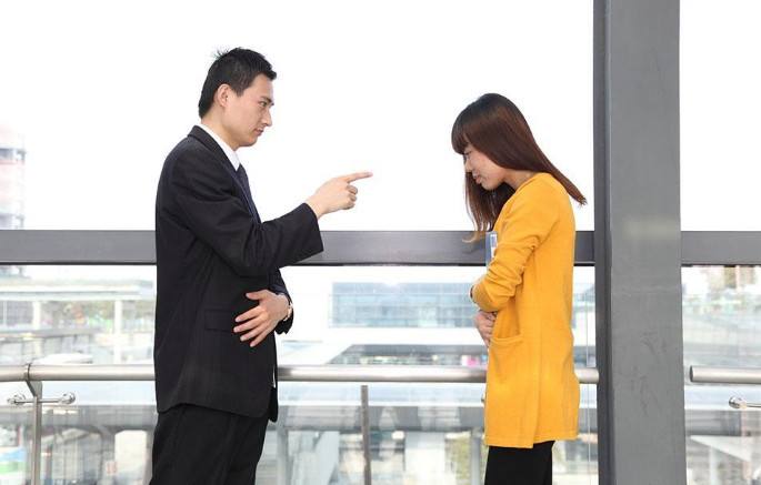 领导总是在工作中找茬,对付无故找茬的领导最有效的方法