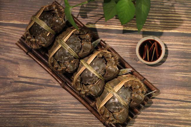 大闸蟹挑选小技巧和方法,大闸蟹怎么挑选最肥的