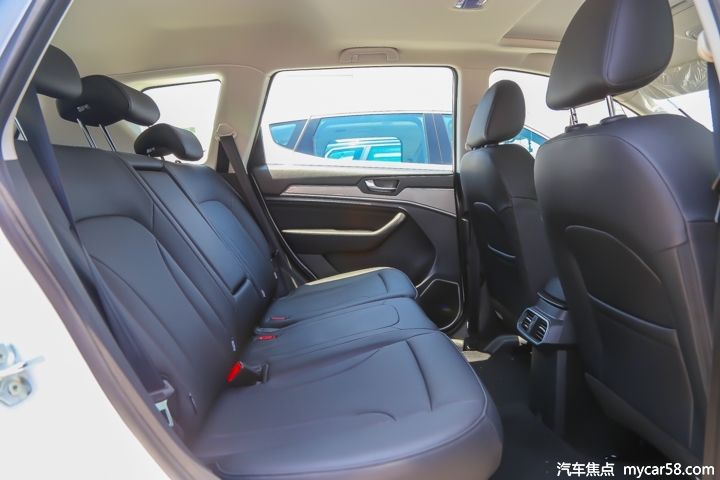 运动款h6,简单运动造型全新哈弗h6实车