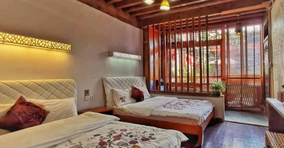 丽江白沙古镇住宿推荐,束河古镇三天两晚住宿团购